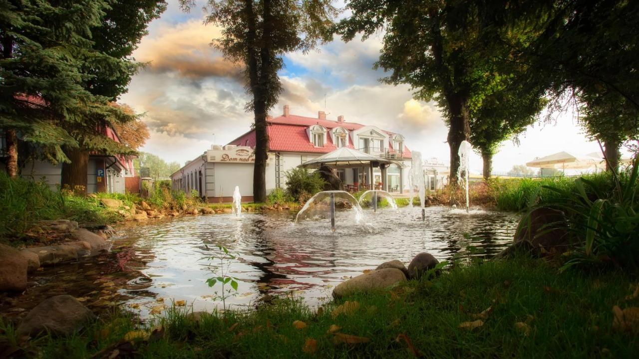 Hotel Dom Nad Rzeka à Skwierzyna Extérieur photo