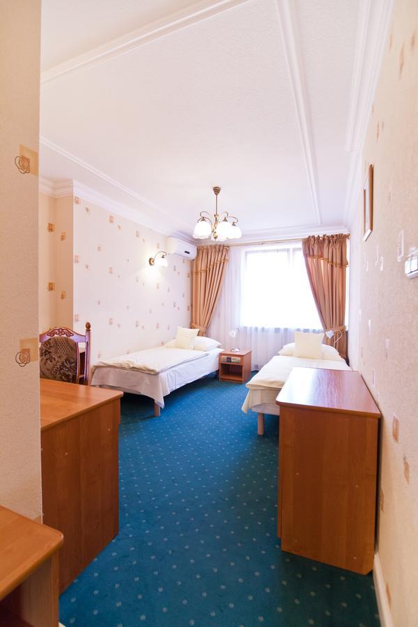 Hotel Dom Nad Rzeka à Skwierzyna Chambre photo